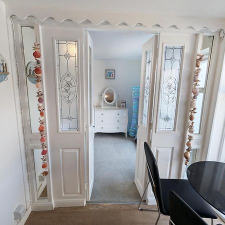 Harbour Steps - Torquay Luxury Apartment - Balcony, Free Parking, Netflix & Wifi Exterior photo
