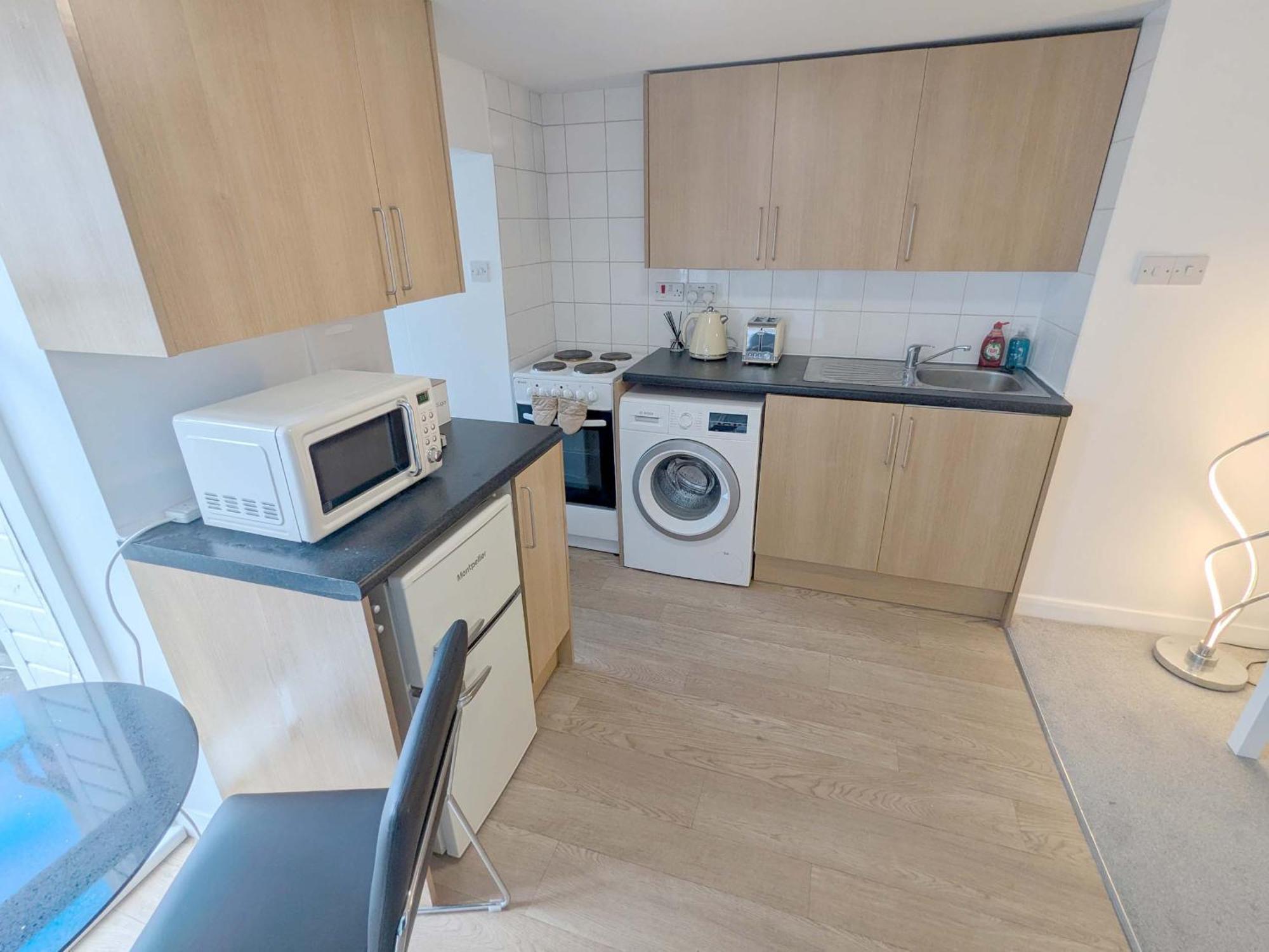Harbour Steps - Torquay Luxury Apartment - Balcony, Free Parking, Netflix & Wifi Exterior photo